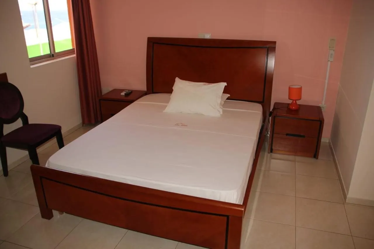 Restaurante Residencial Nova Cidade Porto Novo  Porto Novo (Santo Antao)