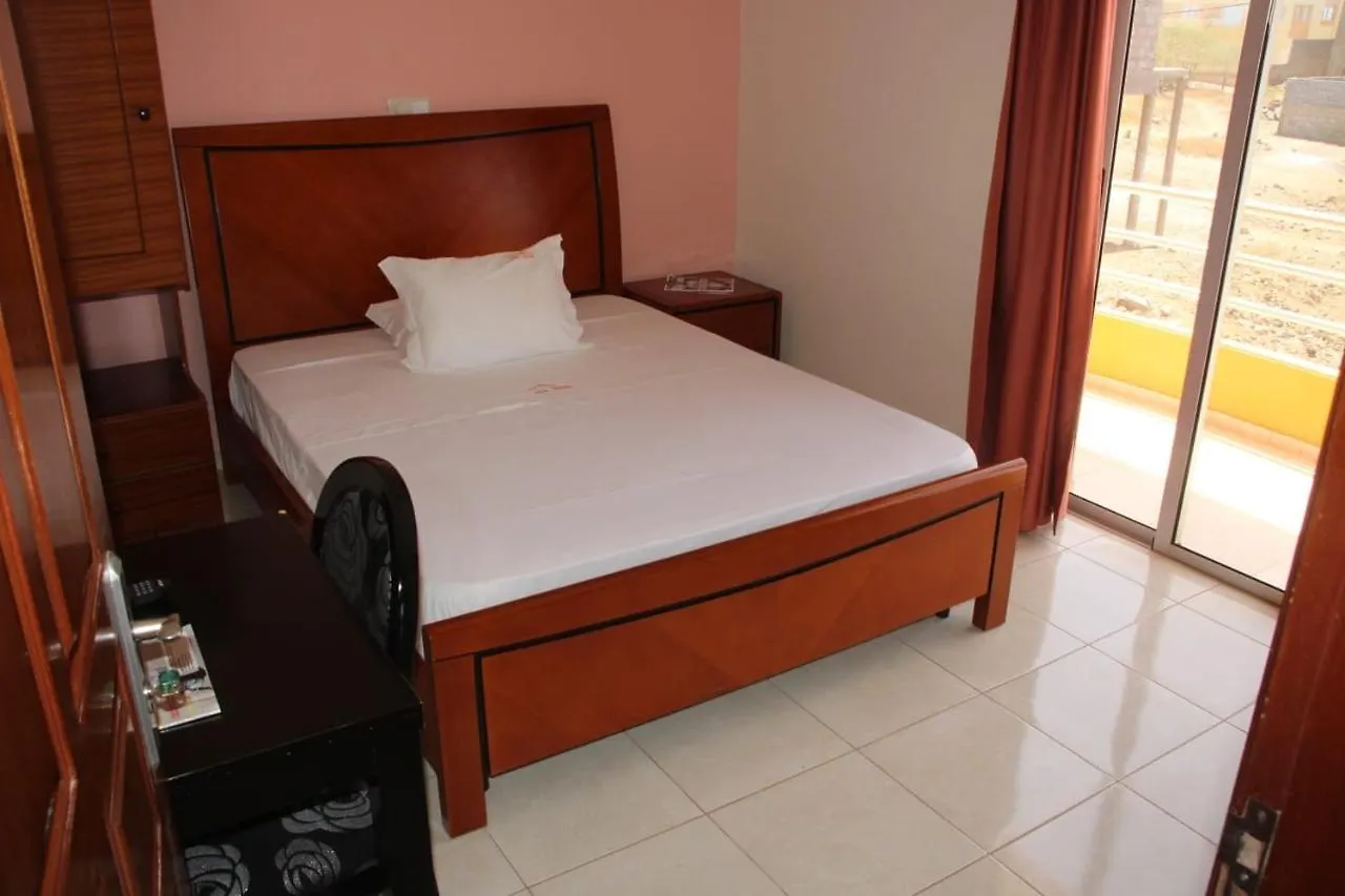 Restaurante Residencial Nova Cidade Porto Novo  Guest house Porto Novo (Santo Antao)